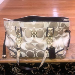 Coach handbag used twice make an offer